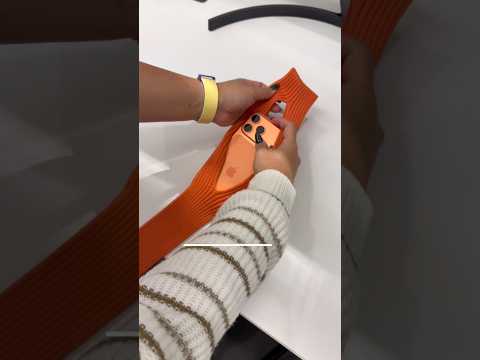 Unboxing Apple x Issey Miyake’s $150 iPhone Pocket (Sock)