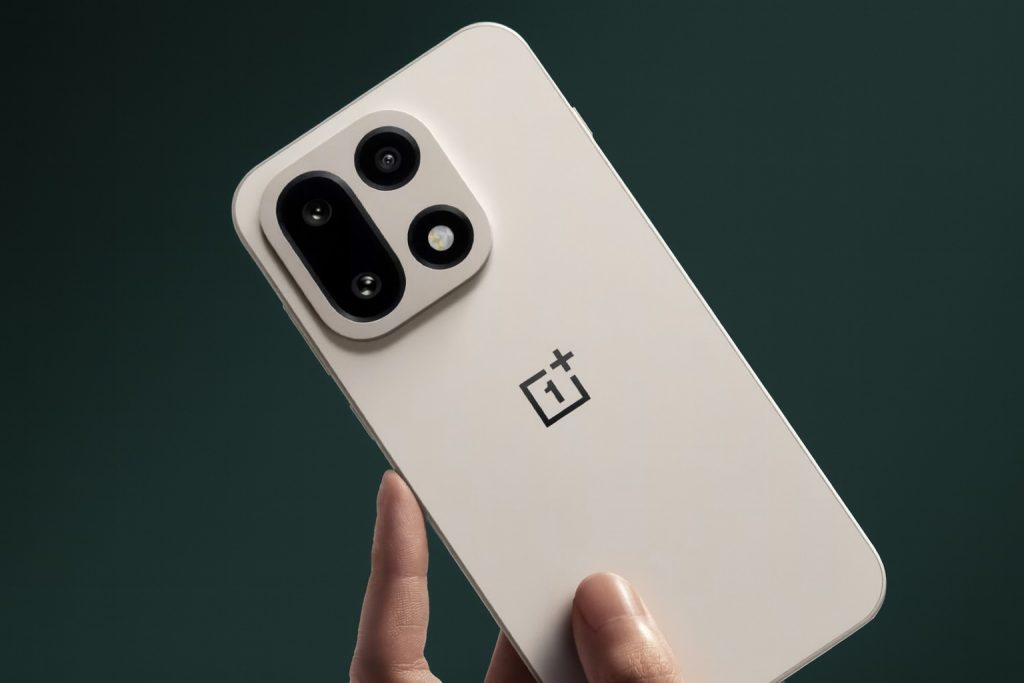 OnePlus 15 teased: Mammoth 7,300mAh battery & 120W charging, Oct 27 launch & new purple color