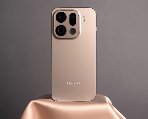 OPPO Find X9 Pro’s Monster Battery & 200MP Camera Leave iPhone 17 Pro in the Dust