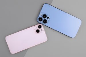 Mobile Mania: iPhone 17 Frenzy, Huawei’s Bold Comeback & More Shocking Phone News