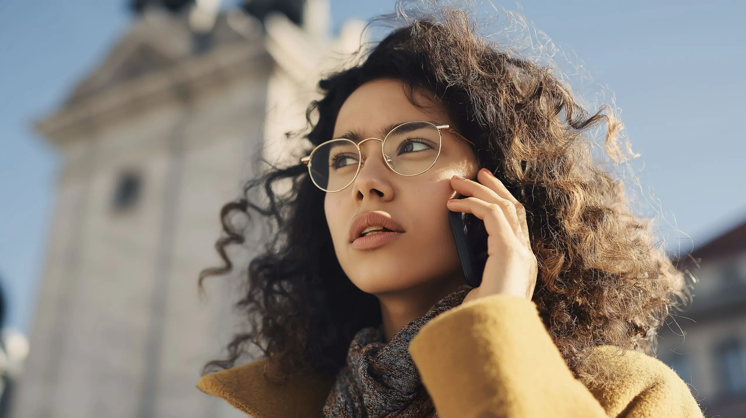 5G Booms, SIM Scams, and 6G Looms – Global Mobile Internet Roundup (Sept 25–26, 2025)