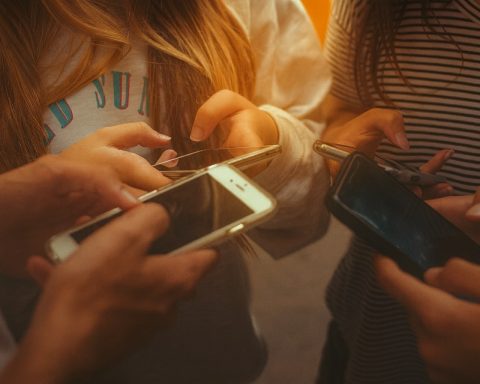 Shocking: Students’ Test Scores Rise When Cell Phones Are Banned, New Study Finds