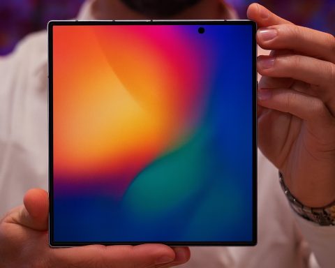 Samsung’s October 2025 Security Blitz: Crucial Patch Hits Galaxy Z Fold 7, S25, S24 & More