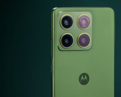 Motorola Edge 70 review round‑up: GSMArena verdict, new Edge 70 Ultra leak and the thin‑phone shake‑up on November 28, 2025