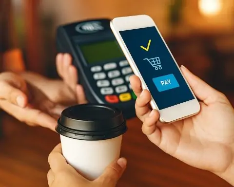 PayPal alternatives today (Nov 10, 2025): Square flips on Bitcoin payments, Paystand buys Bitwage, and wallets march toward 6B users