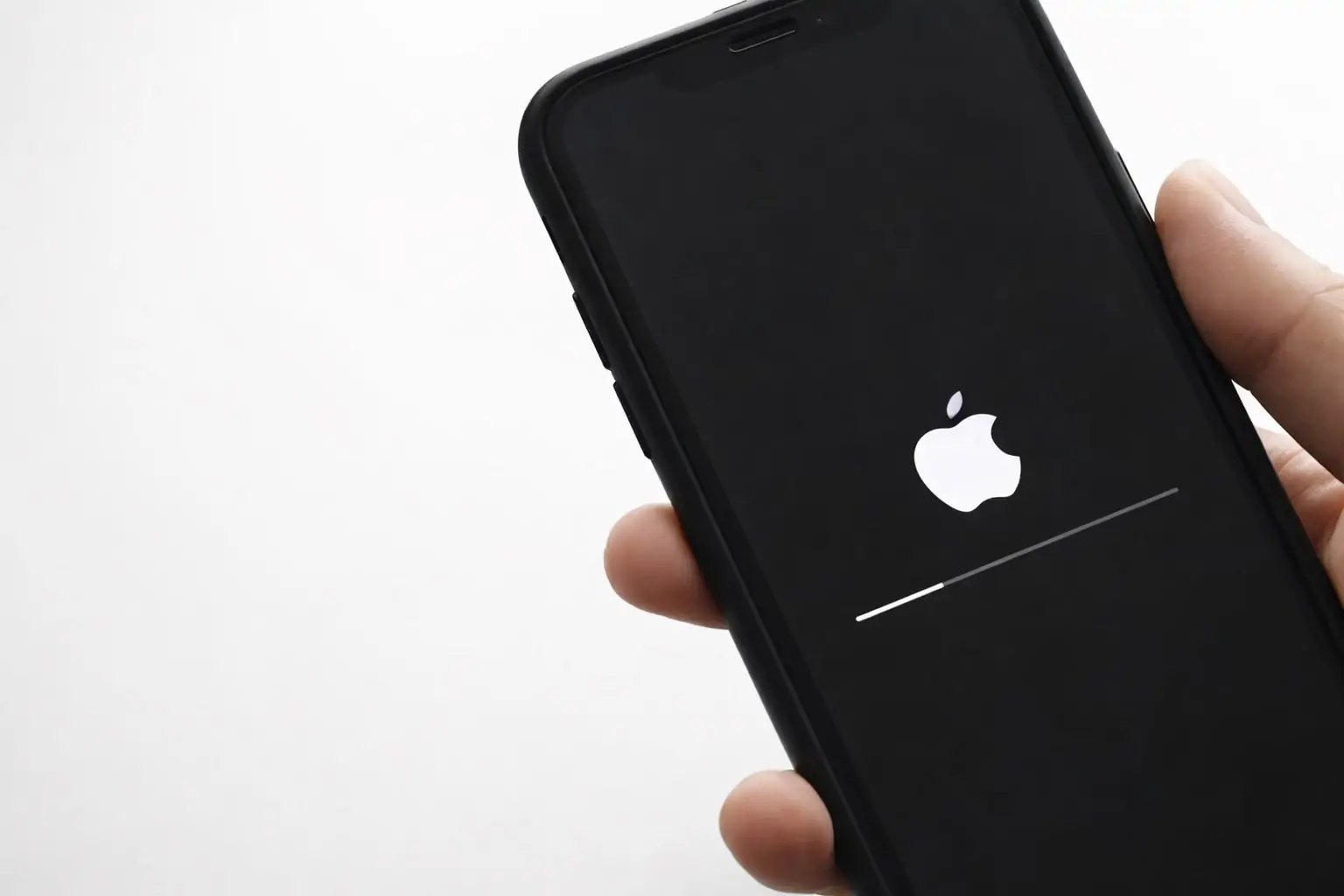 Apple iOS 26.2 Security Update: Why Some iPhones Can’t Get iOS 18.7.3—and Are Being Pushed to Upgrade
