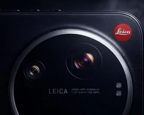 Xiaomi 17 Ultra by Leica vs Huawei Mate 80 Pro Max: Manual Zoom Ring Ignites 2025’s Biggest Camera Phone Battle (Dec 28, 2025)