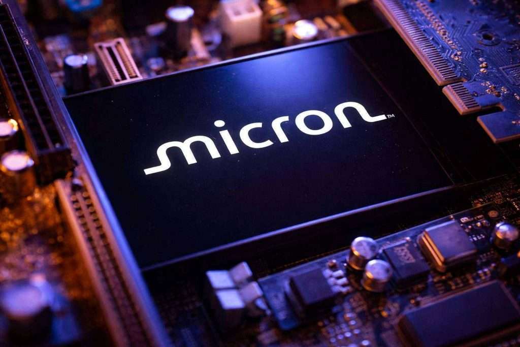 Micron Stock Gets a $1,000 AI Call as Sandisk Rally Faces Its Next Test
