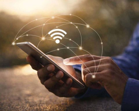 FCC loosens 6 GHz Wi‑Fi rules — new higher‑power outdoor devices get green light