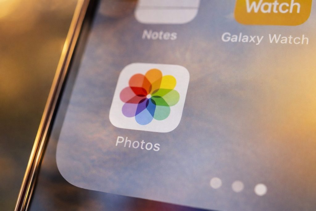 iOS 26 Photos’ “ticket” icon can pull concert set lists and sports scores from your pictures