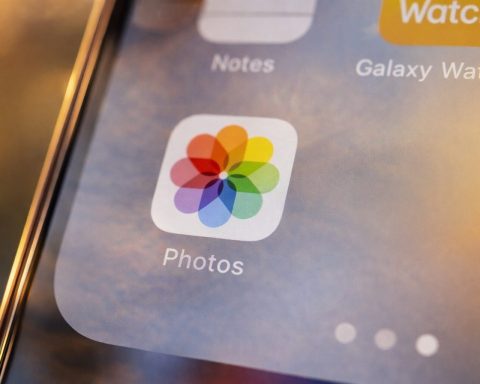 iOS 26 Photos’ “ticket” icon can pull concert set lists and sports scores from your pictures