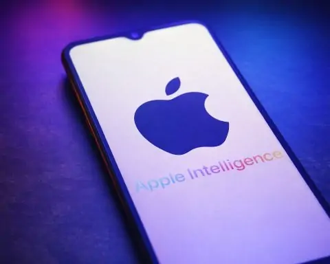 Apple’s New Siri Could Debut in iOS 26.4 Beta as Google Gemini Deal Lifts Alphabet Toward $4 Trillion and Squeezes Microsoft Copilot