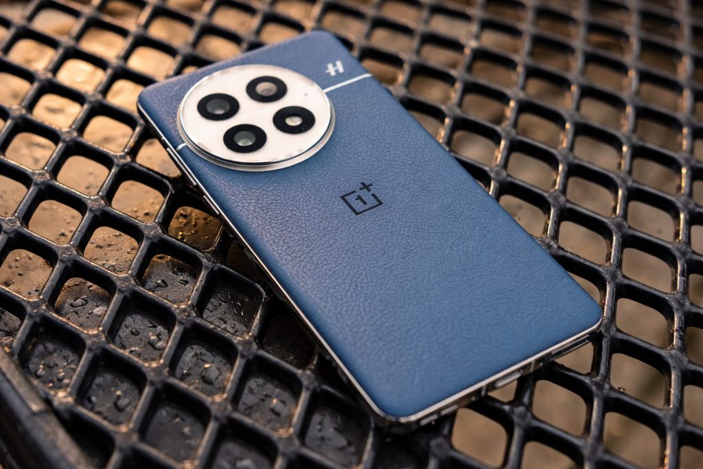 OnePlus shutdown rumors spread fast after Oppo “dismantling” report — India chief calls it “false”