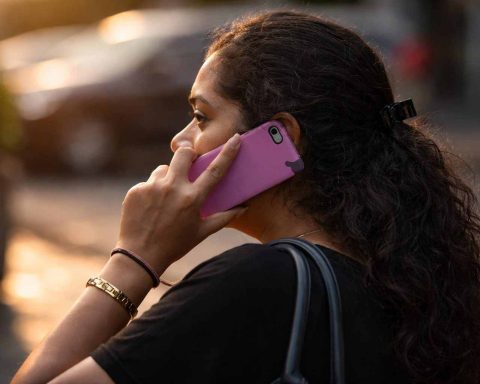 RFK Jr. reopens cellphone radiation debate as HHS orders new federal study