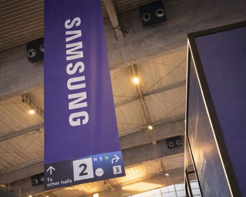 Samsung claims an “industry-first” single-server vRAN call on a live US network — here’s why carriers care