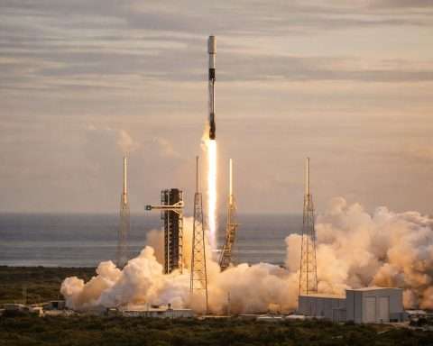 SpaceX GPS III-9 launch set for late Monday after Space Force swaps out ULA’s Vulcan