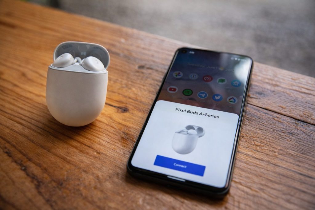 Update your Bluetooth headphones now: Google Fast Pair “WhisperPair” bug risks eavesdropping and tracking