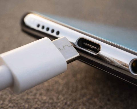 You’re Underusing Your Phone’s USB‑C Port — The Plug‑In Gadget Trend and South Korea Market Outlook