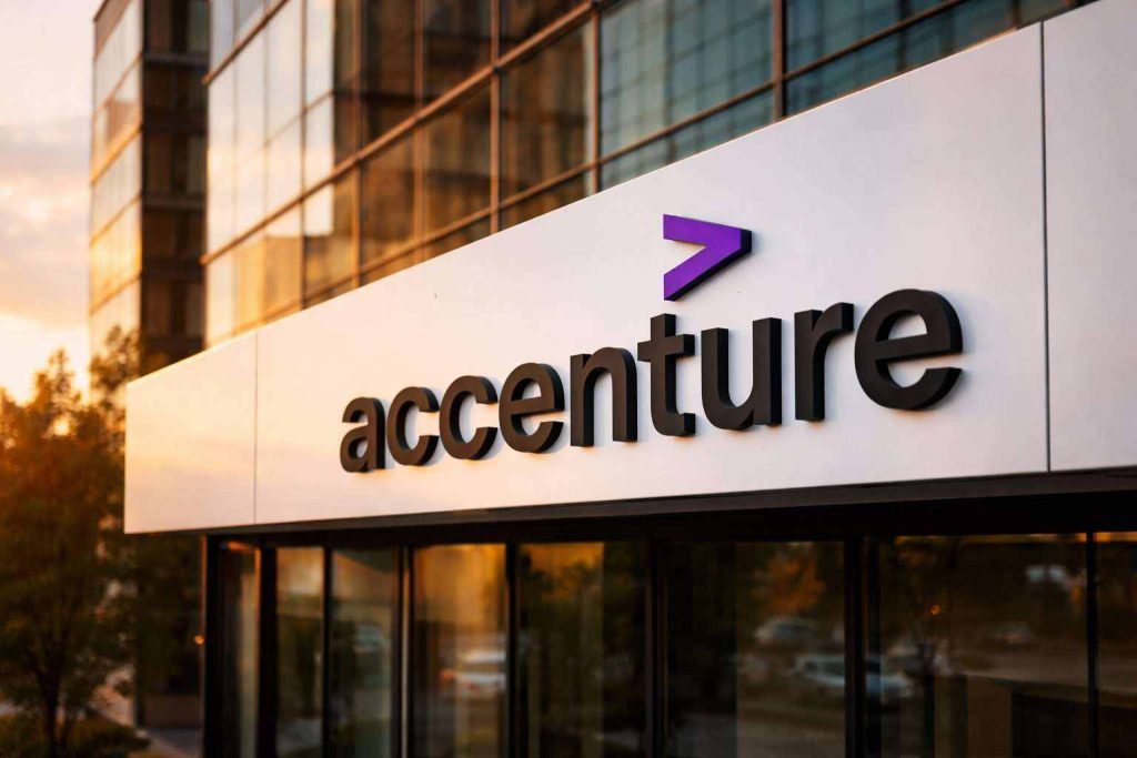 Accenture stock price slides nearly 4% as CEO share sale, AI jitters weigh on ACN