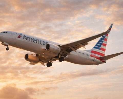 American Airlines stock slips in premarket after Miami airport expansion lift fades