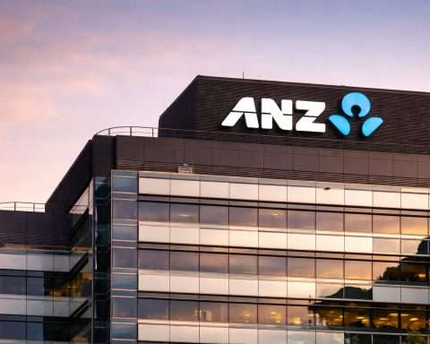 ANZ share price drops 3% after bank rally; focus shifts to RBA minutes this week