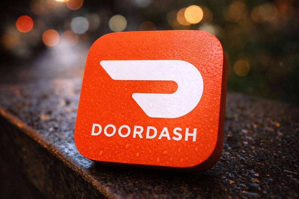 DoorDash (DASH) stock price whipsaws after hours on Q1 outlook — what investors watch next