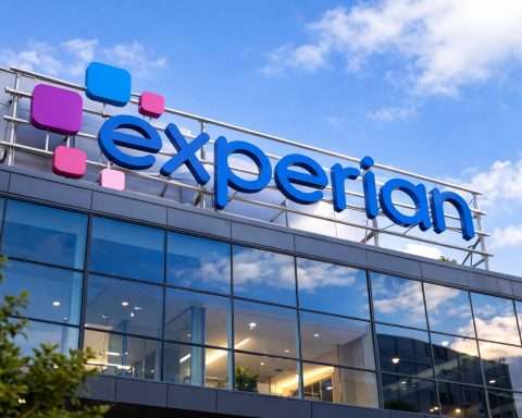 Experian share price rises as $1bn buyback rolls on, with markets on edge
