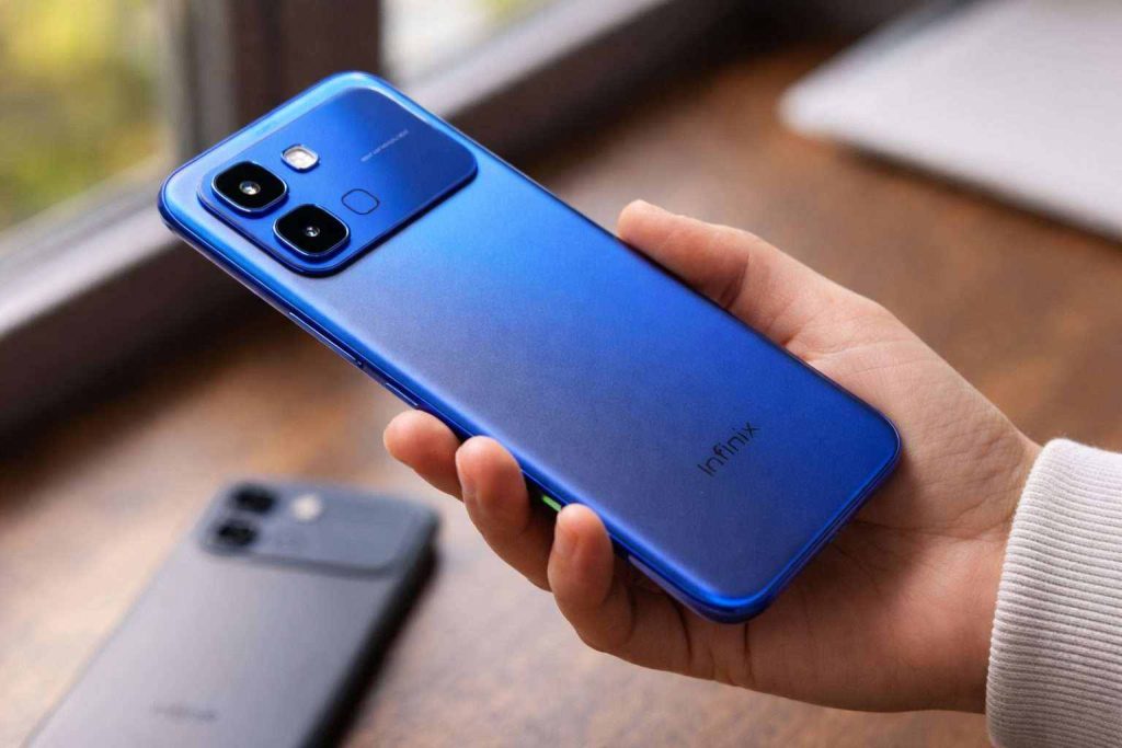 Infinix Note Edge review flags slim 5G phone with 6,500mAh battery and 4,500‑nit screen