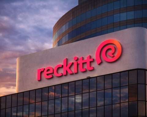 Reckitt share price today: RKT.L steadies as UK GDP data lands and dividend payout nears