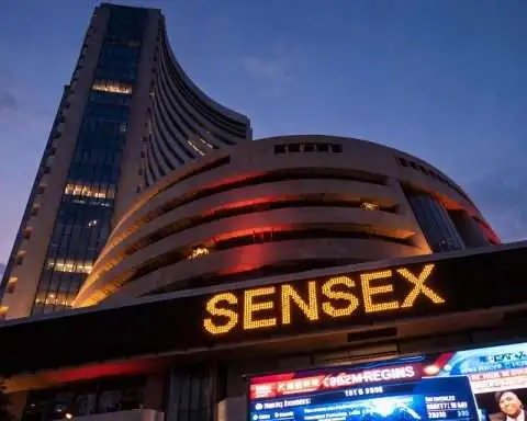 Sensex slips 961 points, Nifty below 25,200 as IT AI fears cap a weak month — what to watch next week