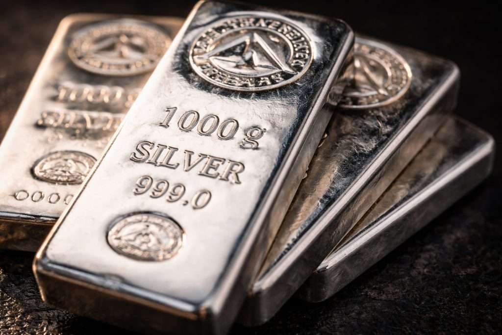 Silver price surges 5% after Tuesday dip as Fed minutes and geopolitics whip metals