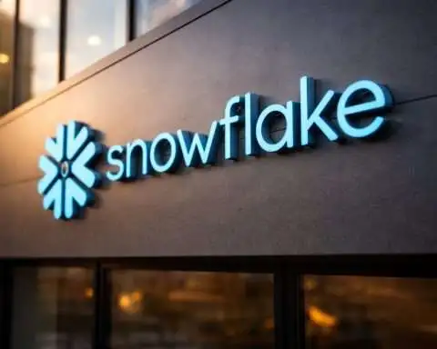 Snowflake stock price slides 4% in regular session as investors weigh AI outlook and rate fears