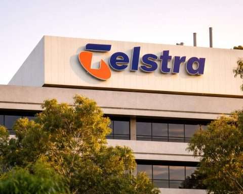 Telstra share price slides after going ex-dividend; buyback pace back in focus