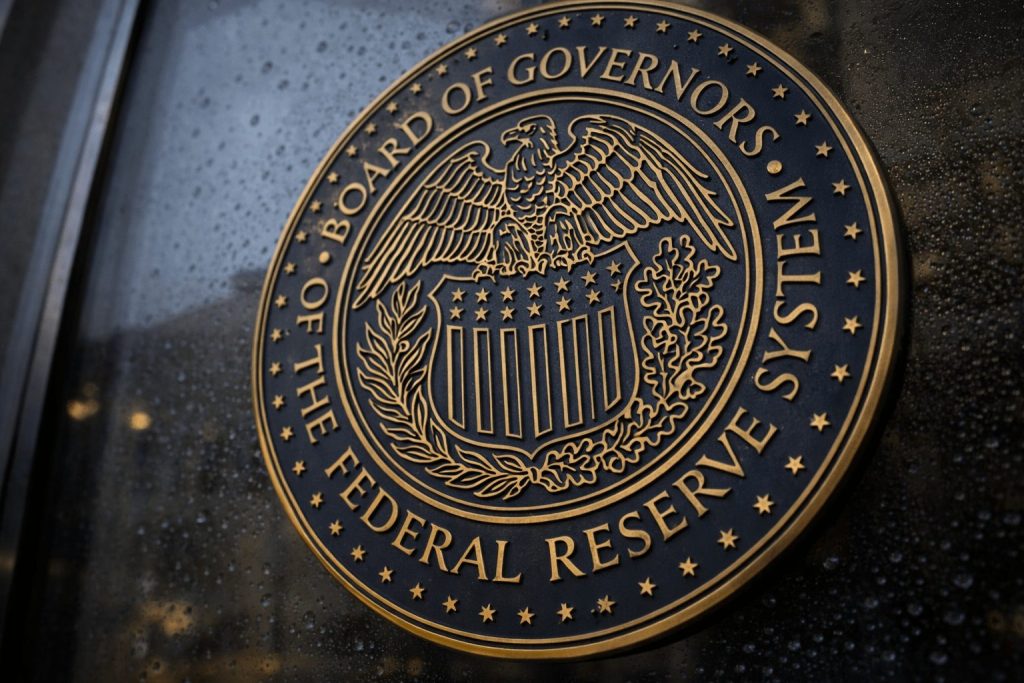 Fed’s Goolsbee Says Rate Hikes Back on Table as Iran War Clouds Cuts