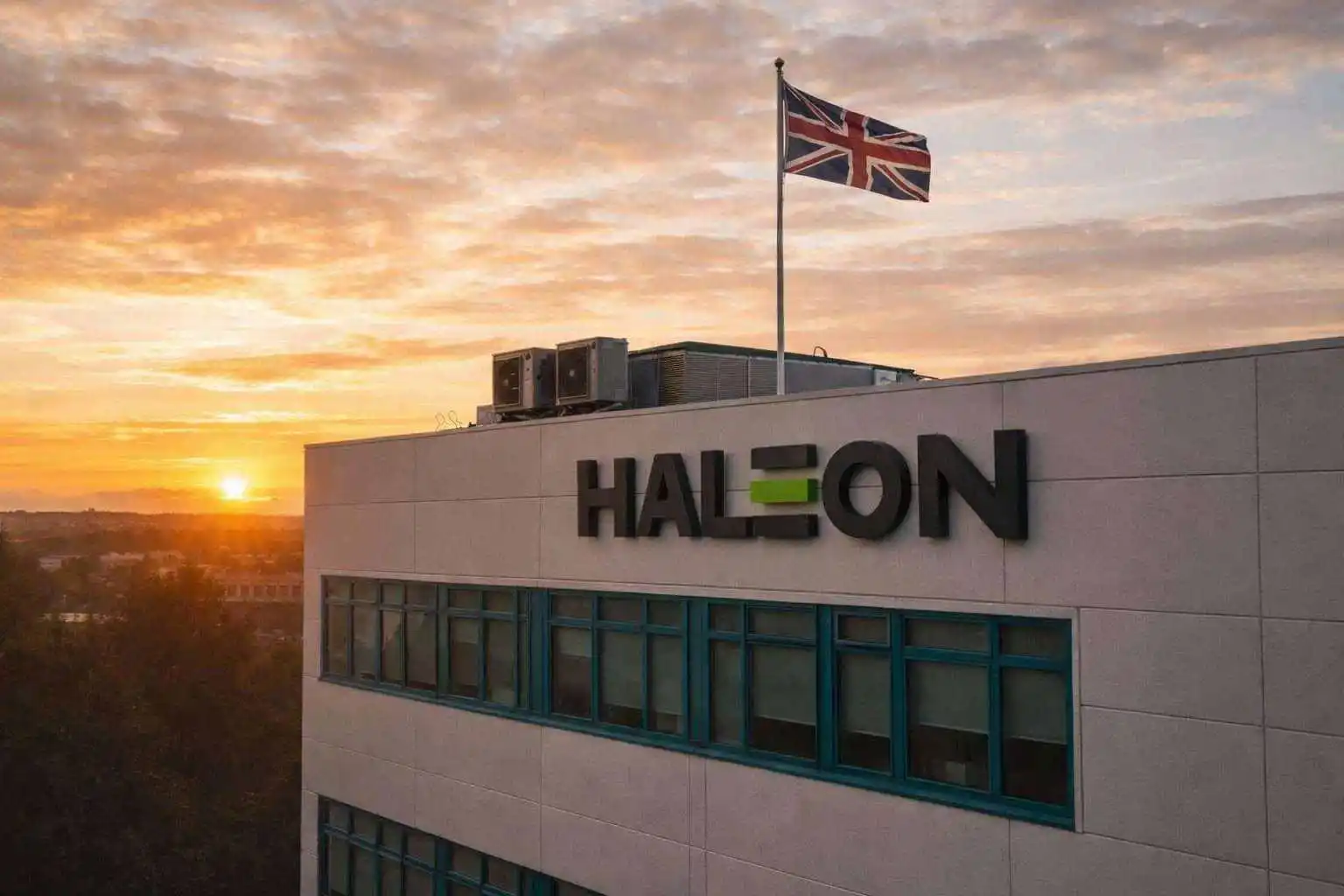 Haleon Stock Price Falls After Buyback Update and CEO Share Filing