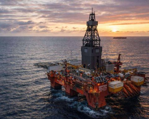 Labour Delay Puts 100 Million-Barrel North Sea Oil Prize Back in Focus