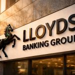 Lloyds Banking Group Stock Price Slides After 448,000-Customer Data Glitch, FCA Motor-Finance Plan Looms