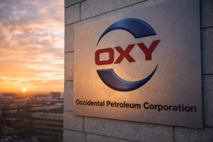 Occidental Petroleum Debt Tender Advances as OXY Stock Slides With Oil