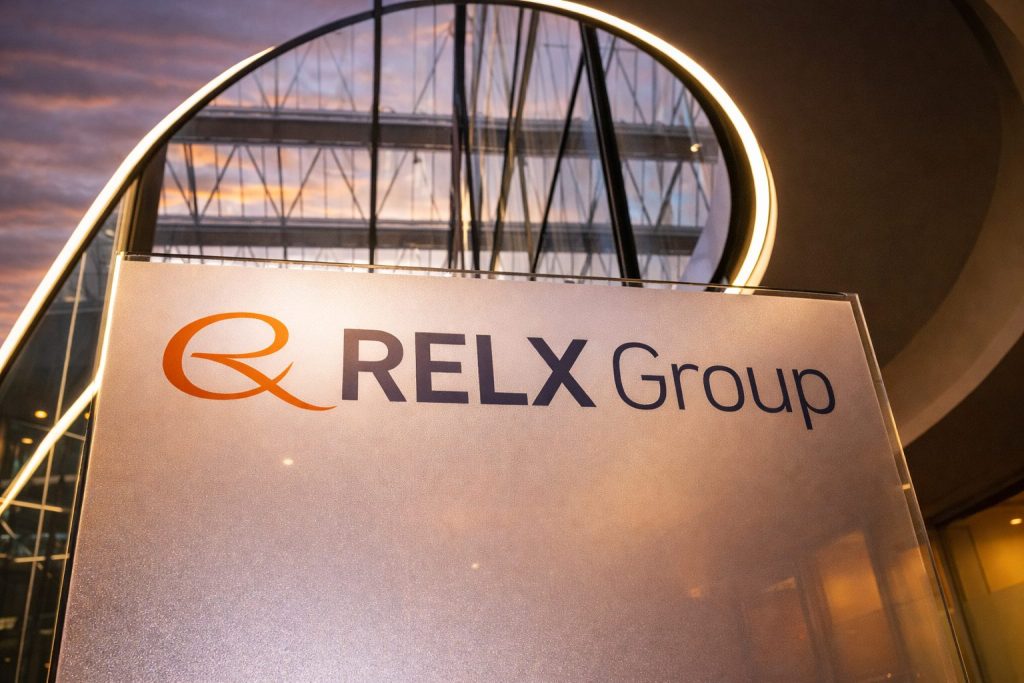RELX share price today: Buyback pace and AI debate in focus before London opens