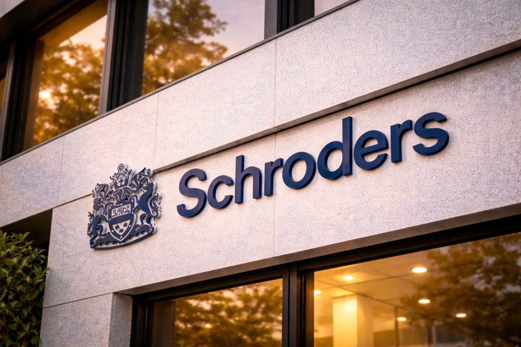 Schroders share price stalls near 585p as new filings spotlight Nuveen takeover path