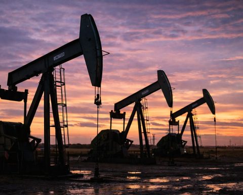 Shell and BP Looked Like the FTSE 100’s Only Clear Oil Bets. Then Brent Fell Below $100