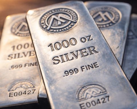 Silver price slides back under $82 as dollar firms; jobs report next