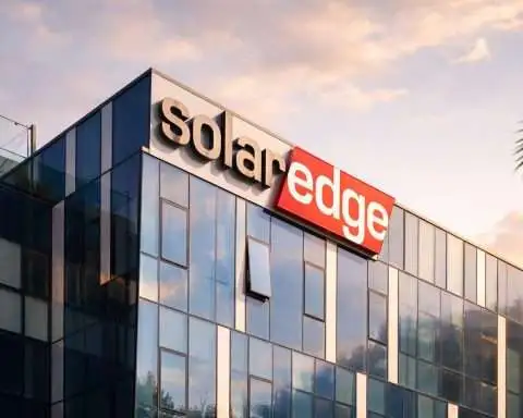 SolarEdge stock slides as UBS trims SEDG target and oil shock jolts markets