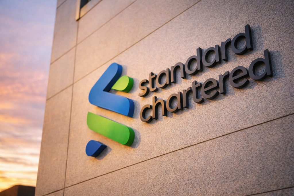 Standard Chartered PLC Share Price Falls After Dubai Evacuation Raises Fresh Gulf Risk