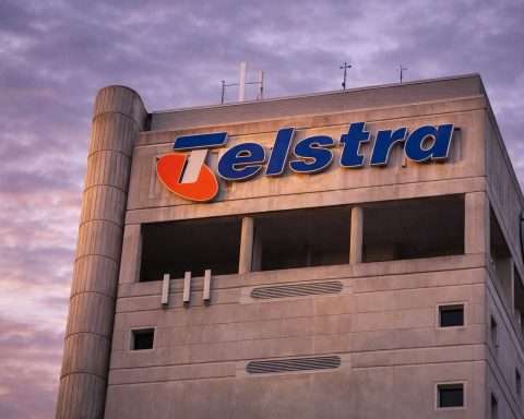 Telstra share price dips after Tuesday close; investors eye GDP, RBA and the dividend clock