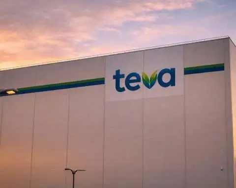Teva CEO’s $14.3 Million Tax-Linked Share Sale Lands as Piper Turns More Bullish