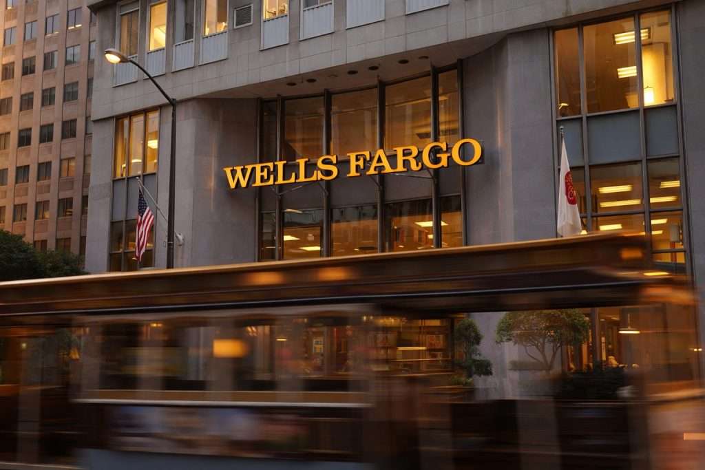 Wells Fargo stock drops 5.6% as UK credit fears bite — what WFC investors watch next week