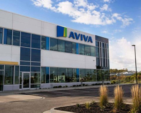 Aviva plc Extends Menopause Support to 675,000 More Customers as Health Cover Competition Tightens