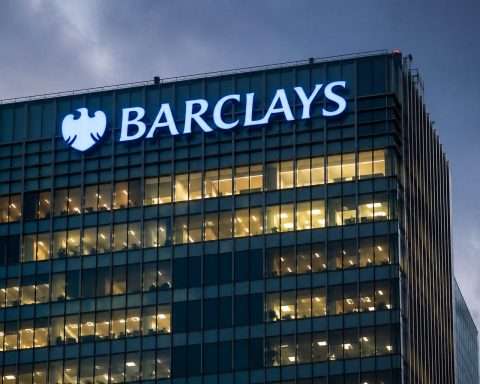 Barclays PLC Shares Slip as £228 Million MFS Hit Clouds Q1 Profit