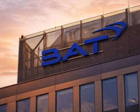 British American Tobacco’s Buyback Bet Faces a New UK Smoking Crackdown